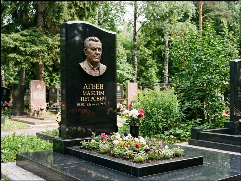 Памятник с барельефом — выполненная работа 13 в Хабаровске