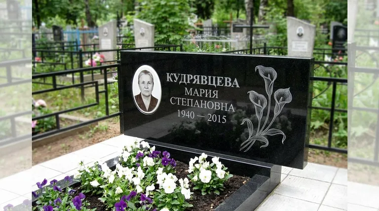 Памятник с гравировкой калл — выполненная работа «Кудрявцева» в Хабаровске