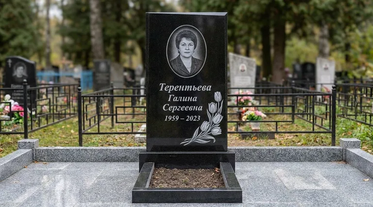 Памятник с гравировкой тюльпанов — выполненная работа «Терентьева» в Хабаровске