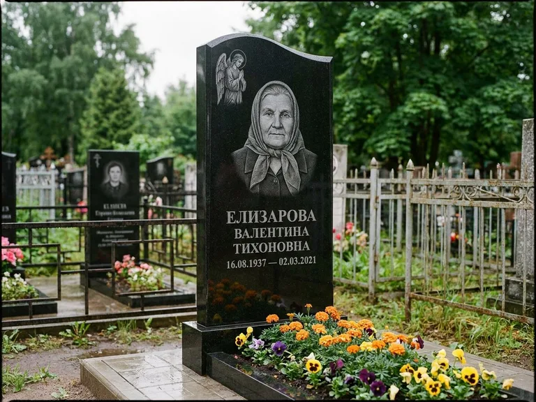 Памятник с гравировкой ангела — гравировка ангела с голубем по диагонали стелы, работа «Пантелеева» в Хабаровске