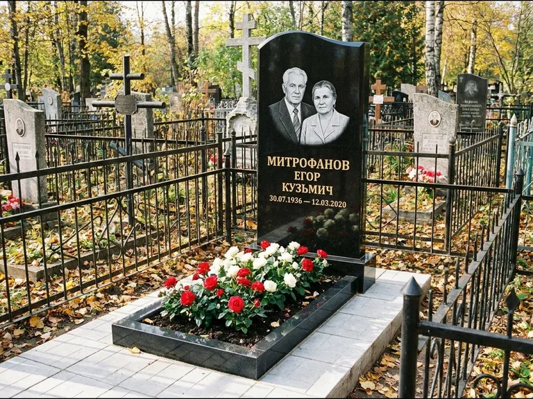 Гравировка портрета на чёрном граните — выполненная работа 17 в Хабаровске