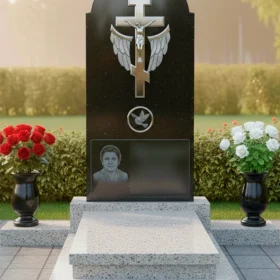 Гранитный горизонтальный памятник для двоих с крестом - ПН415